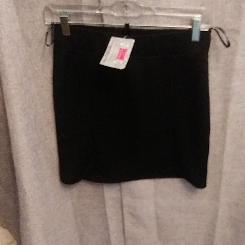 Black Boutique mini skirt